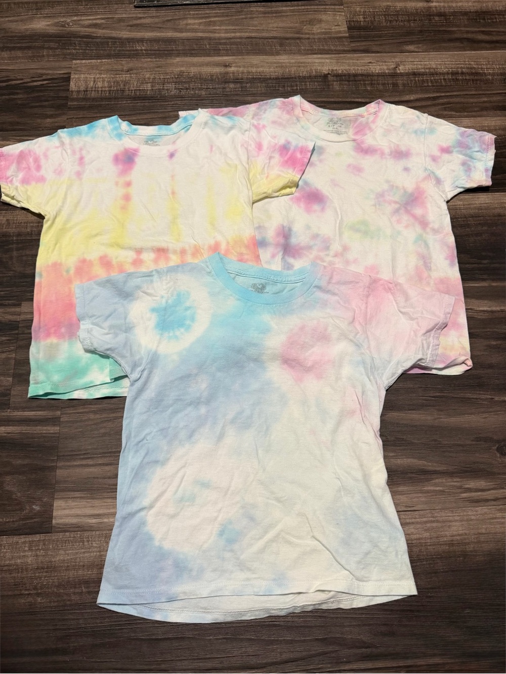Bundle of Fruit of the Loom Pastel Tie-Dye Short Sleeve Tees